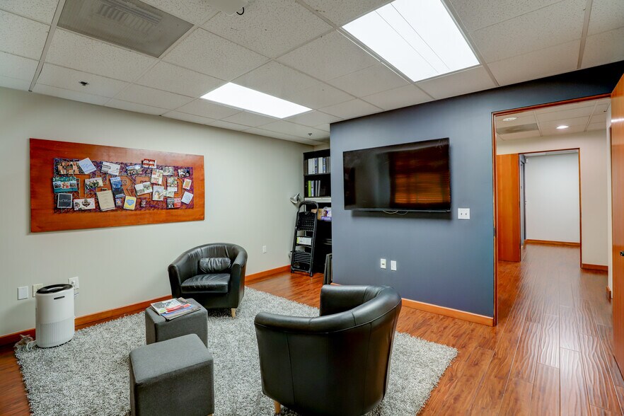 More Photos Of 155 El Camino Real, Tustin Office For Lease