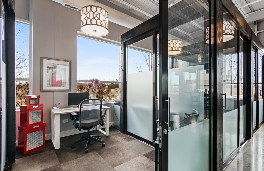 More Photos Of 21660 W Field Pky, Deer Park Office For Sale