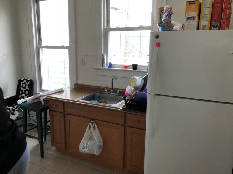 More Photos Of 62 4th St, Elizabeth Storefront Retail Residential For Sale