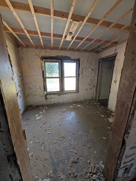 More Photos Of 101 N 7th St, Ponca City Multifamily For Sale