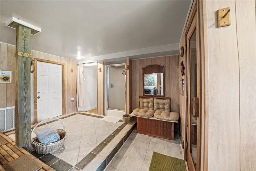 More Photos Of 441 Mull Rd, Hiawassee Hospitality For Sale