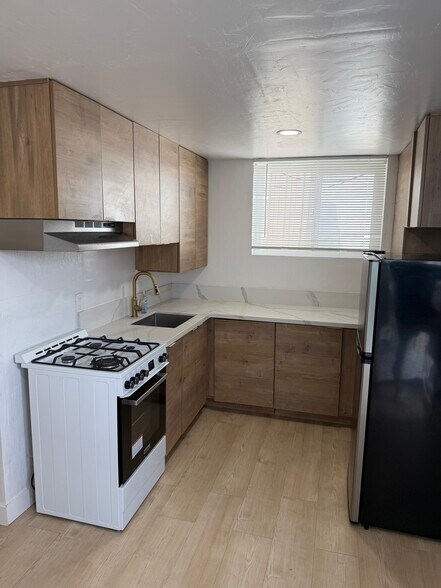 More Photos Of 5738 Meade Ave, San Diego Apartments For Sale