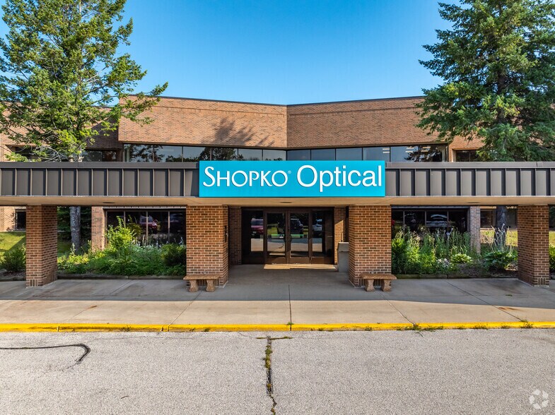 More Photos Of 700 Pilgrim Way, Green Bay Loft Creative Space For Lease