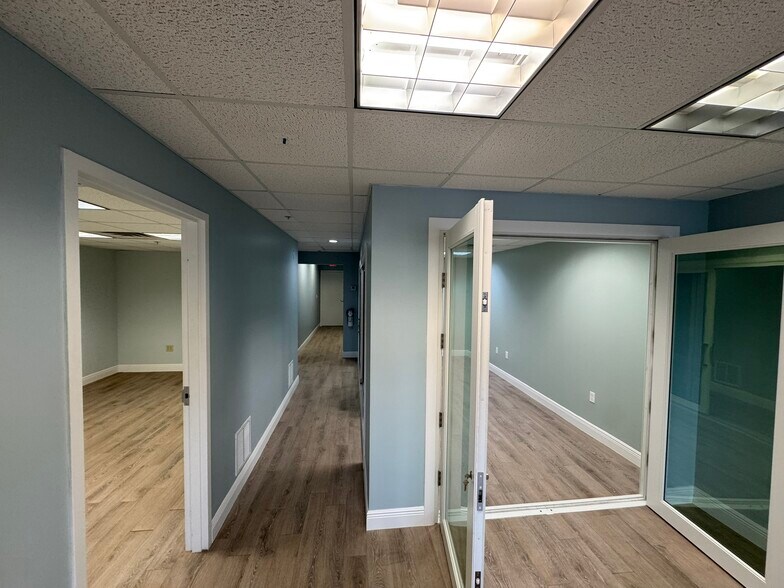 More Photos Of 3508 Enterprise Ave, Naples Light Distribution For Lease