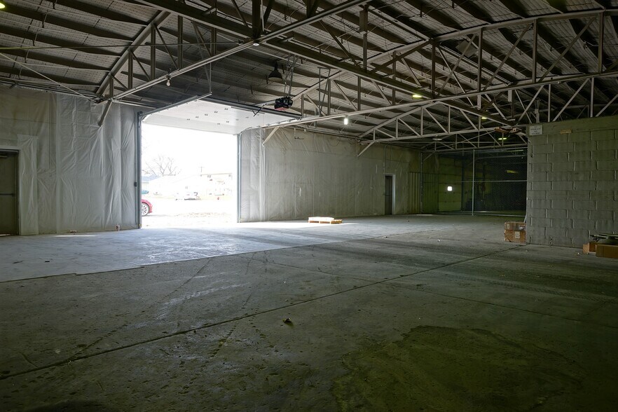 More Photos Of 2281 16th Ave, Columbus Industrial For Sale