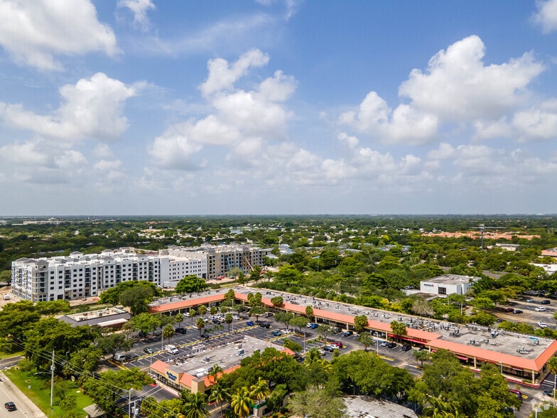 More Photos Of 1727-1797 N University Dr, Plantation Unknown For Lease