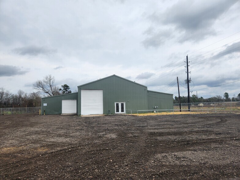 More Photos Of 295 Riley Fuzzel rd, Spring Warehouse For Lease