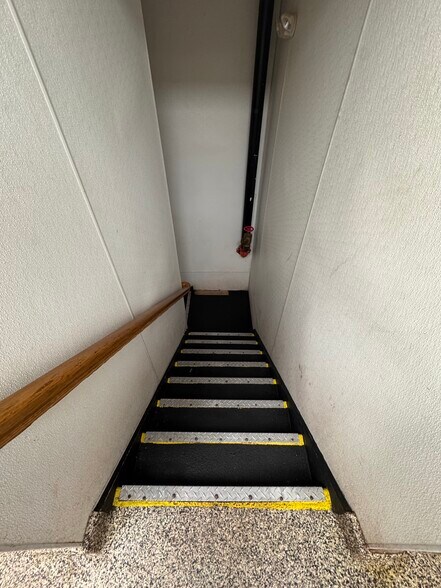 More Photos Of 4-6 Sheridan Ave, Albany Storefront Retail Office For Lease