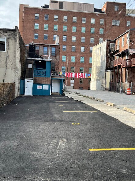 More Photos Of 817 N Howard St, Baltimore Storefront Retail Office For Sale