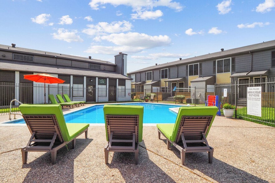 More Photos Of 4405 N Navarro St, Victoria Apartments For Sale