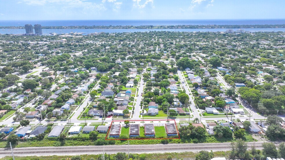 More Photos Of 3307 Windsor Ave, West Palm Beach Multifamily For Sale