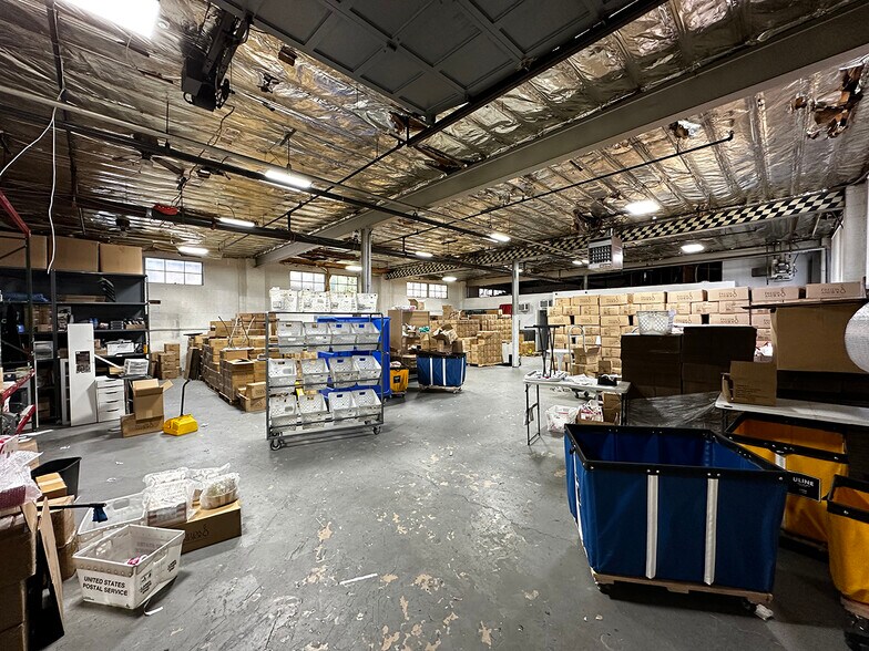More Photos Of 1010 W Elizabeth Ave, Linden Warehouse For Lease