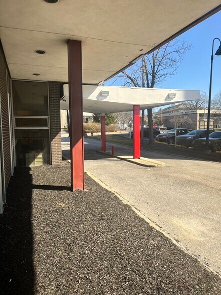 More Photos Of 80 Washington St, Poughkeepsie Office For Lease