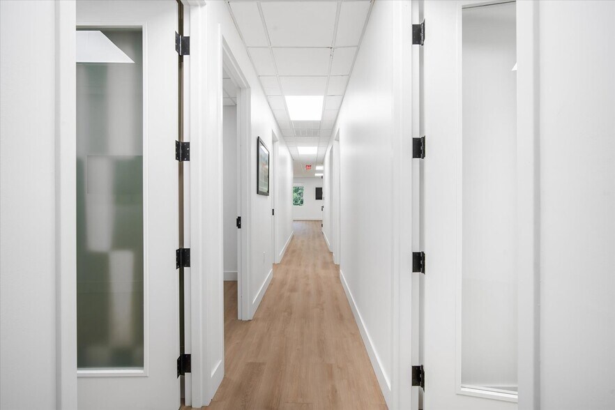 More Photos Of 8626 N Himes Ave, Tampa Medical For Lease