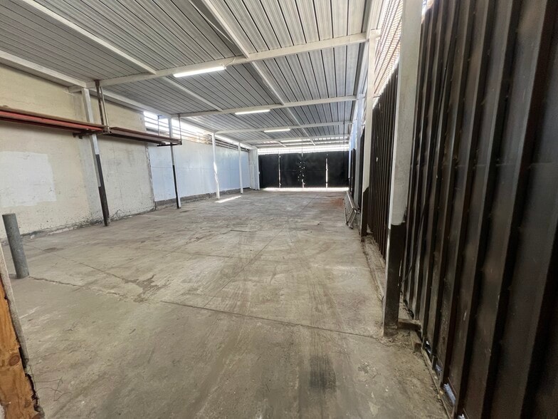 More Photos Of 9127 S Western Ave, Los Angeles Storefront For Lease