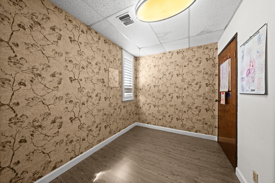 More Photos Of 2089 Vale Rd, San Pablo Office For Sale