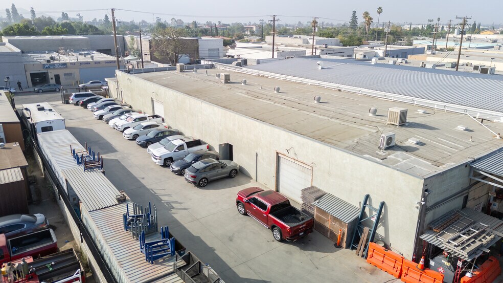 More Photos Of 661 Arroyo St, San Fernando Manufacturing For Lease