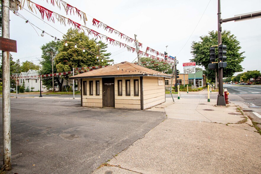 More Photos Of , Minneapolis Unknown For Sale