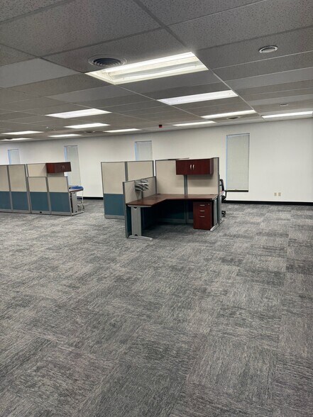 More Photos Of 2370 Decker Lake Blvd, Salt Lake City Office For Lease