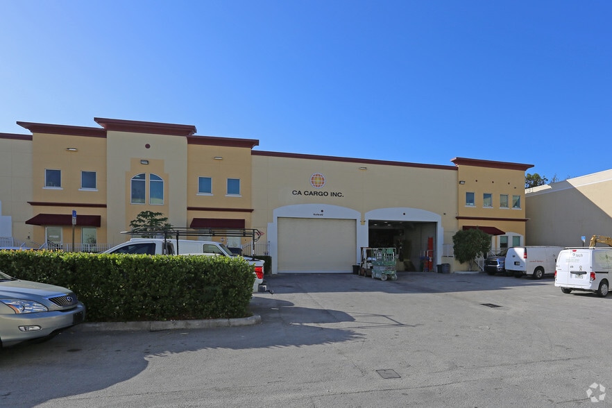 More Photos Of 3750 NW 114th Ave, Miami Warehouse For Lease