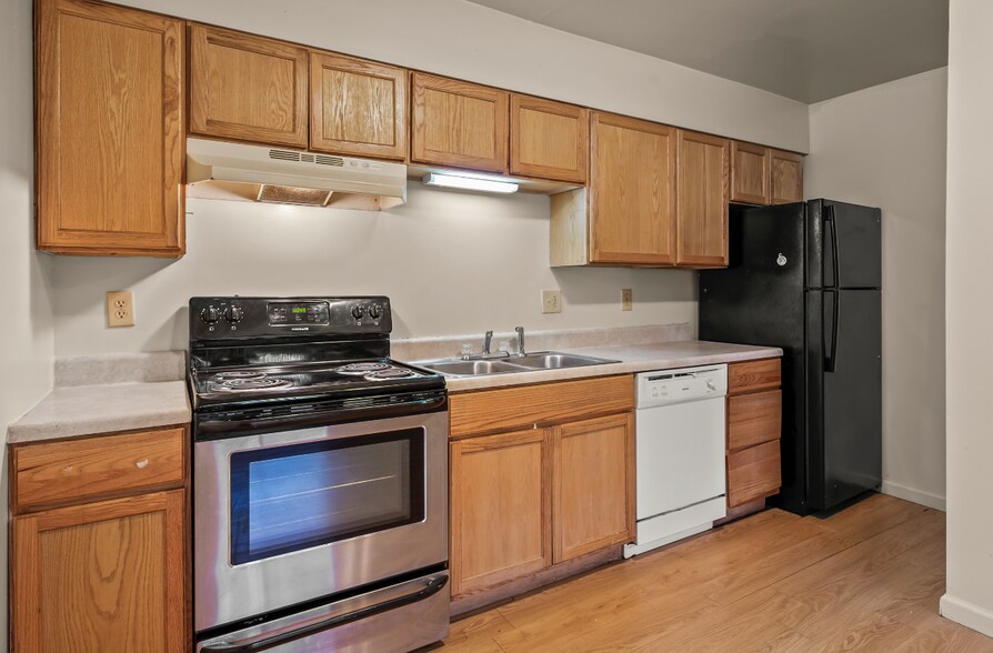 More Photos Of 81 Terry Ct, Collinsville Apartments For Sale