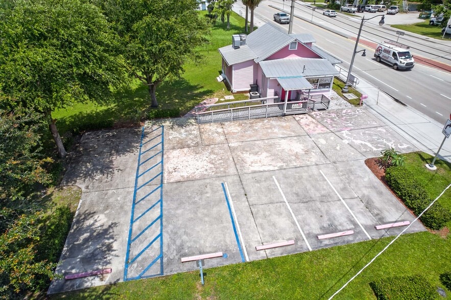 More Photos Of 1005 W Midway Rd, Fort Pierce Office For Lease