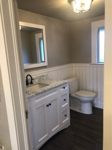More Photos Of 437 Cedar St, Red Bluff Office For Lease