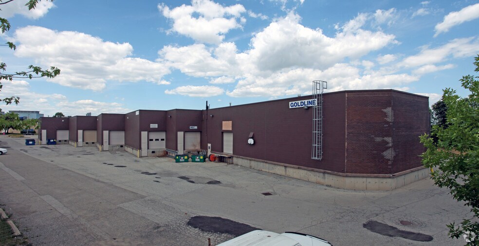 More Photos Of 6620 Kitimat Rd, Mississauga Warehouse For Lease