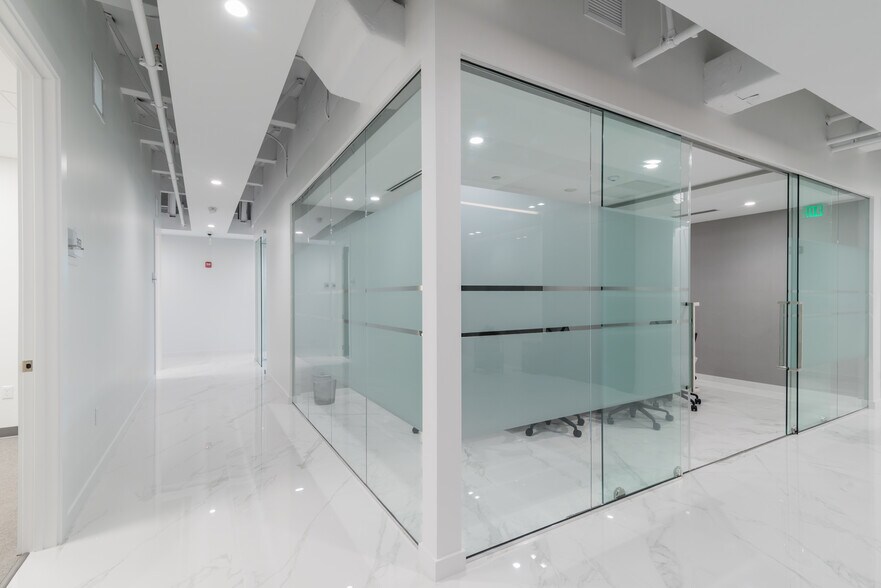 More Photos Of 955 S Federal Hwy, Fort Lauderdale Loft Creative Space For Sale