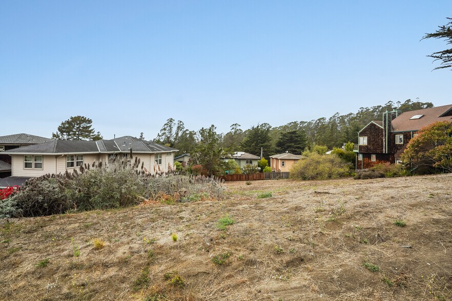 More Photos Of 00 Avenue Granada, El Granada Land For Sale