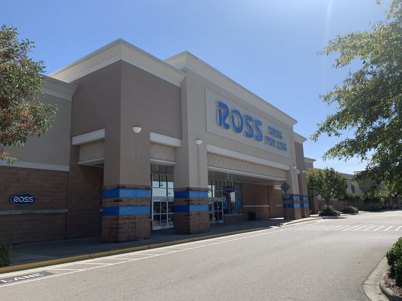 More Photos Of Walter Chapel Rd & I-65, Fultondale Unknown For Lease