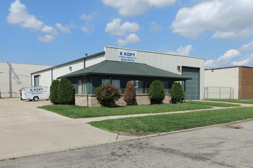 More Photos Of 4140 7th St, Wyandotte Warehouse For Sale
