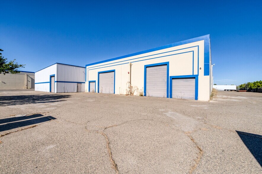 More Photos Of 5333 N Cornelia Ave, Fresno Warehouse For Sale