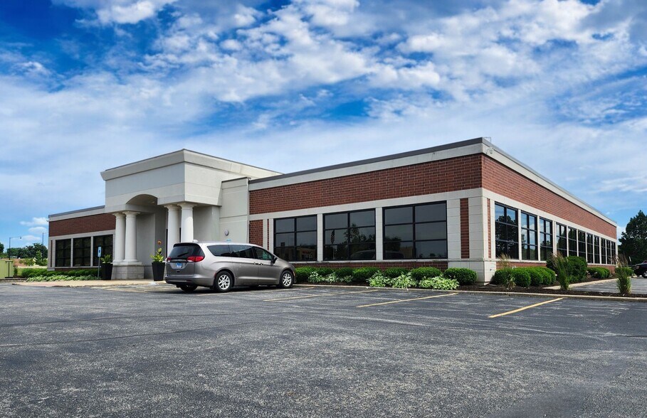 More Photos Of 2126 N Perryville Rd, Rockford Medical For Lease