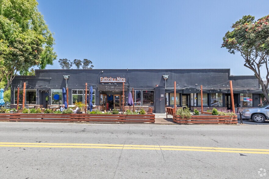More Photos Of 315 Main St, Half Moon Bay Storefront Retail Office For Lease