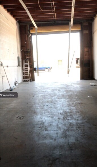 More Photos Of 1861 Main St, San Diego Warehouse For Lease