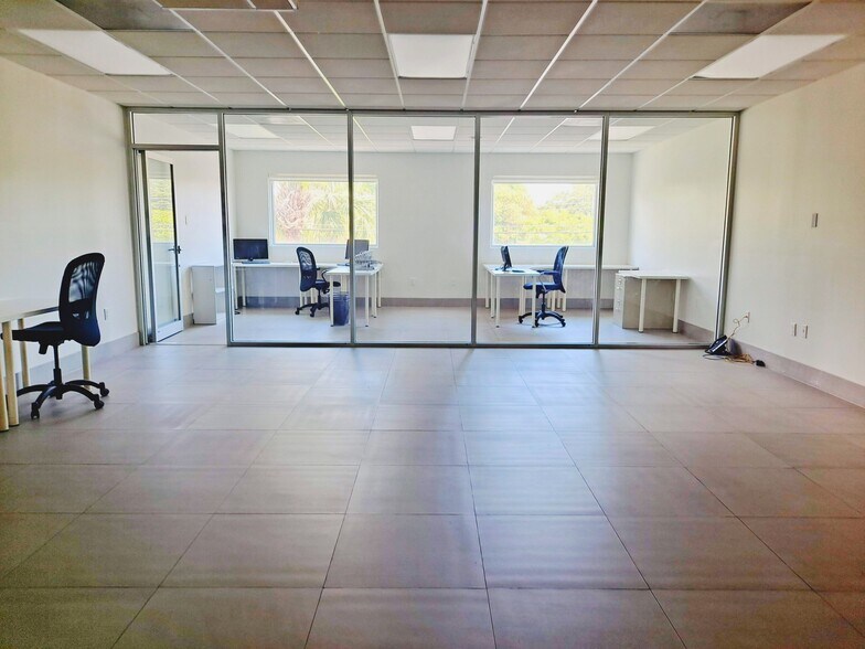 More Photos Of 1005 NE 125th St, North Miami Unknown For Lease