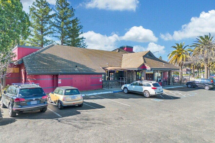 More Photos Of 6400 Fair Oaks Blvd, Carmichael Restaurant For Sale