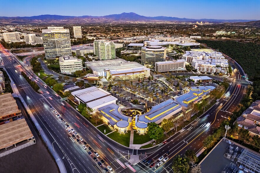 More Photos Of 3333 Michelson Dr, Irvine Coworking Space