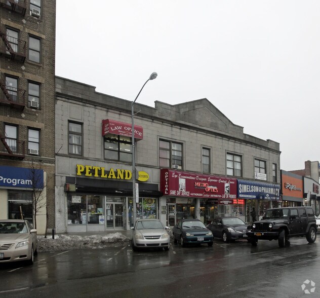 More Photos Of 25 Westchester Sq, Bronx Storefront Retail Office For Lease