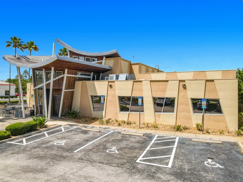 More Photos Of 220 N Williamson Blvd, Ormond Beach Restaurant For Sale