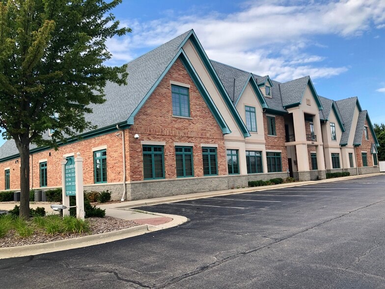 More Photos Of 1531 Grove Ave, Barrington Office For Sale