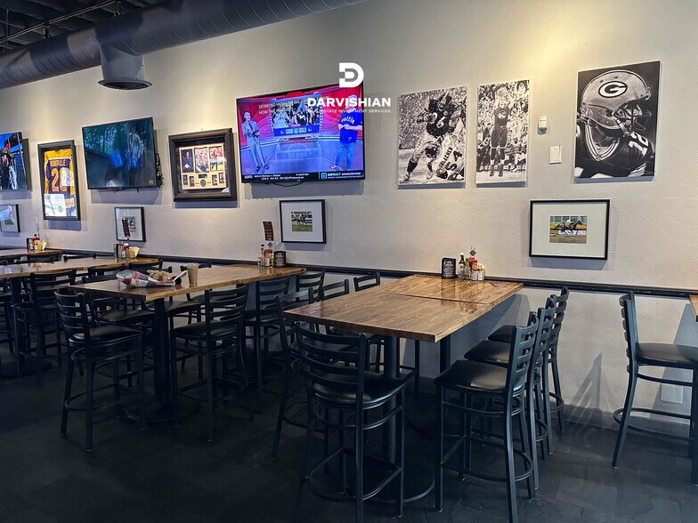 More Photos Of 125 S Main Ave, Fallbrook Storefront Retail Office For Sale