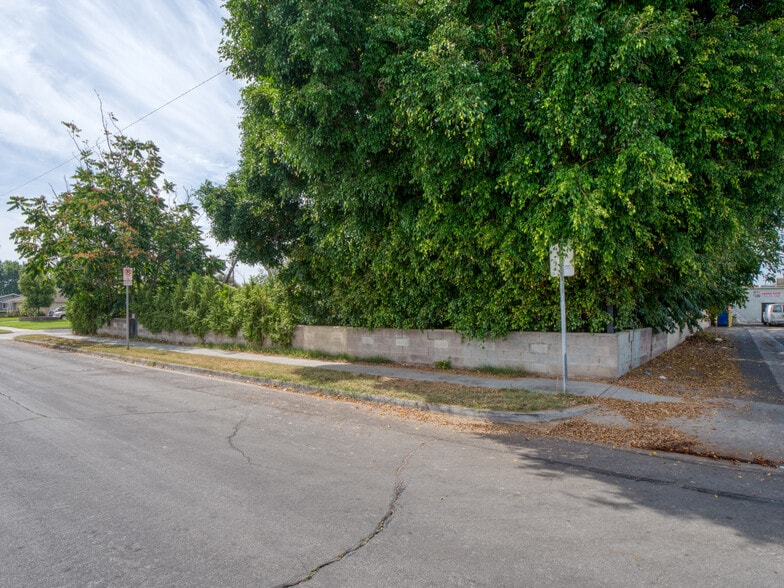 More Photos Of 516 S State College Blvd, Anaheim Land For Sale