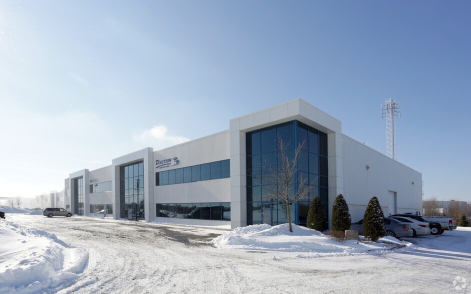 More Photos Of 1090 Fountain St N, Cambridge Warehouse For Lease