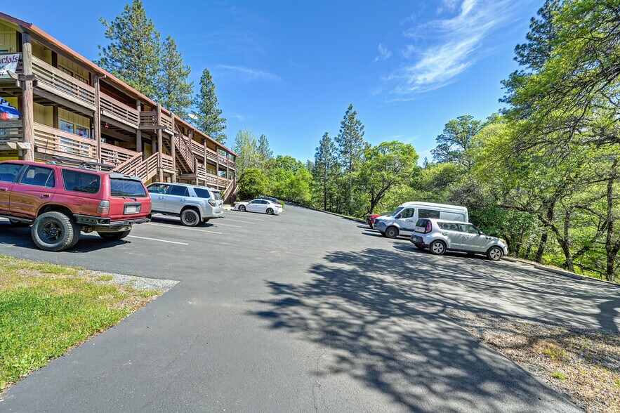 More Photos Of 10015 Alta Sierra Dr, Grass Valley Office Residential For Sale