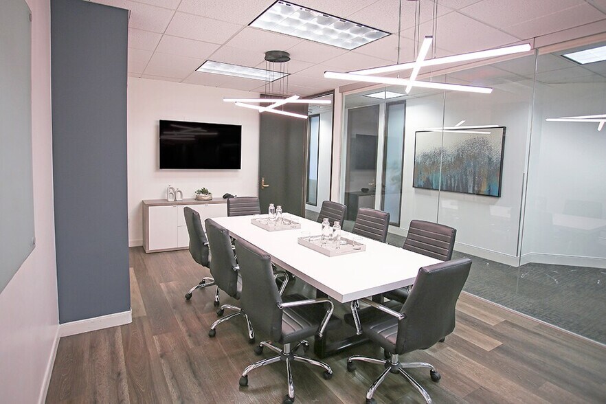 More Photos Of 18000 Studebaker Rd, Cerritos Coworking Space