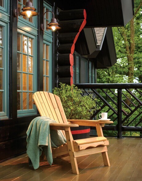 More Photos Of 392 Rue Notre-Dame, Montebello Hotel For Sale