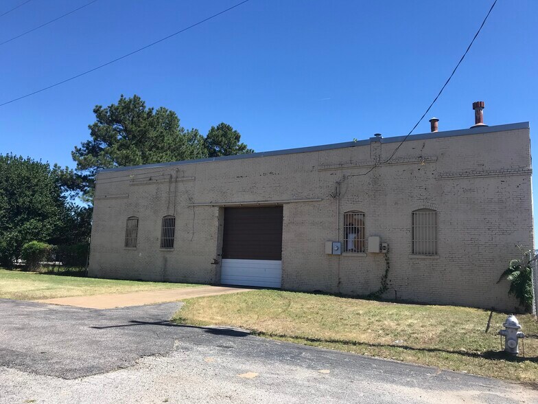 More Photos Of 147 Nebraska, Memphis Warehouse For Sale