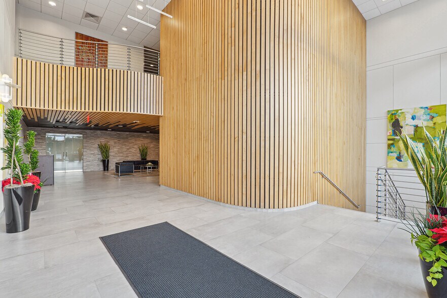 More Photos Of 1300 W Sam Houston Pky S, Houston Office For Sale